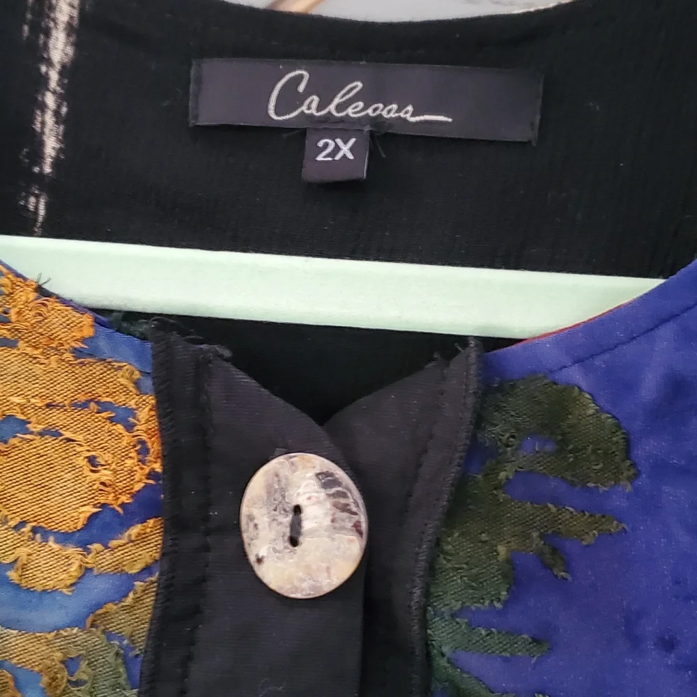 Calessa Multicolor Button-Down Women's Top. Size 2X. - Picture 9 of 13